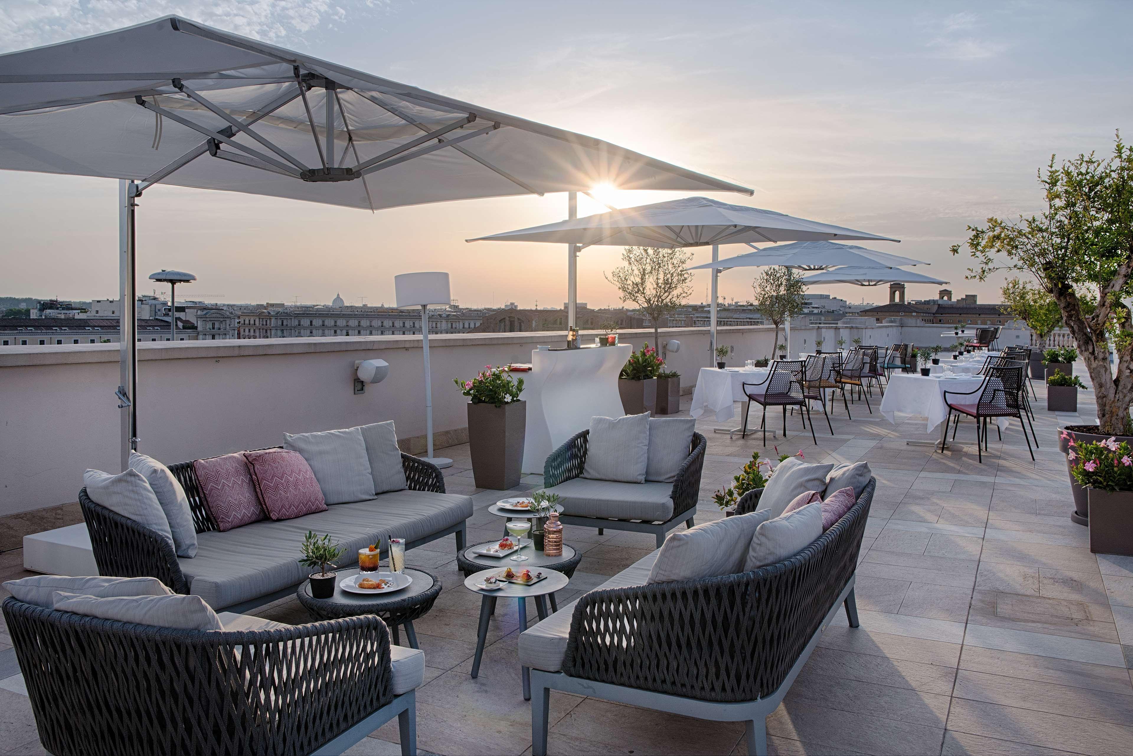 Hotel NH Collection Palazzo Cinquecento Roma Esterno foto The Terrace at the Hotel