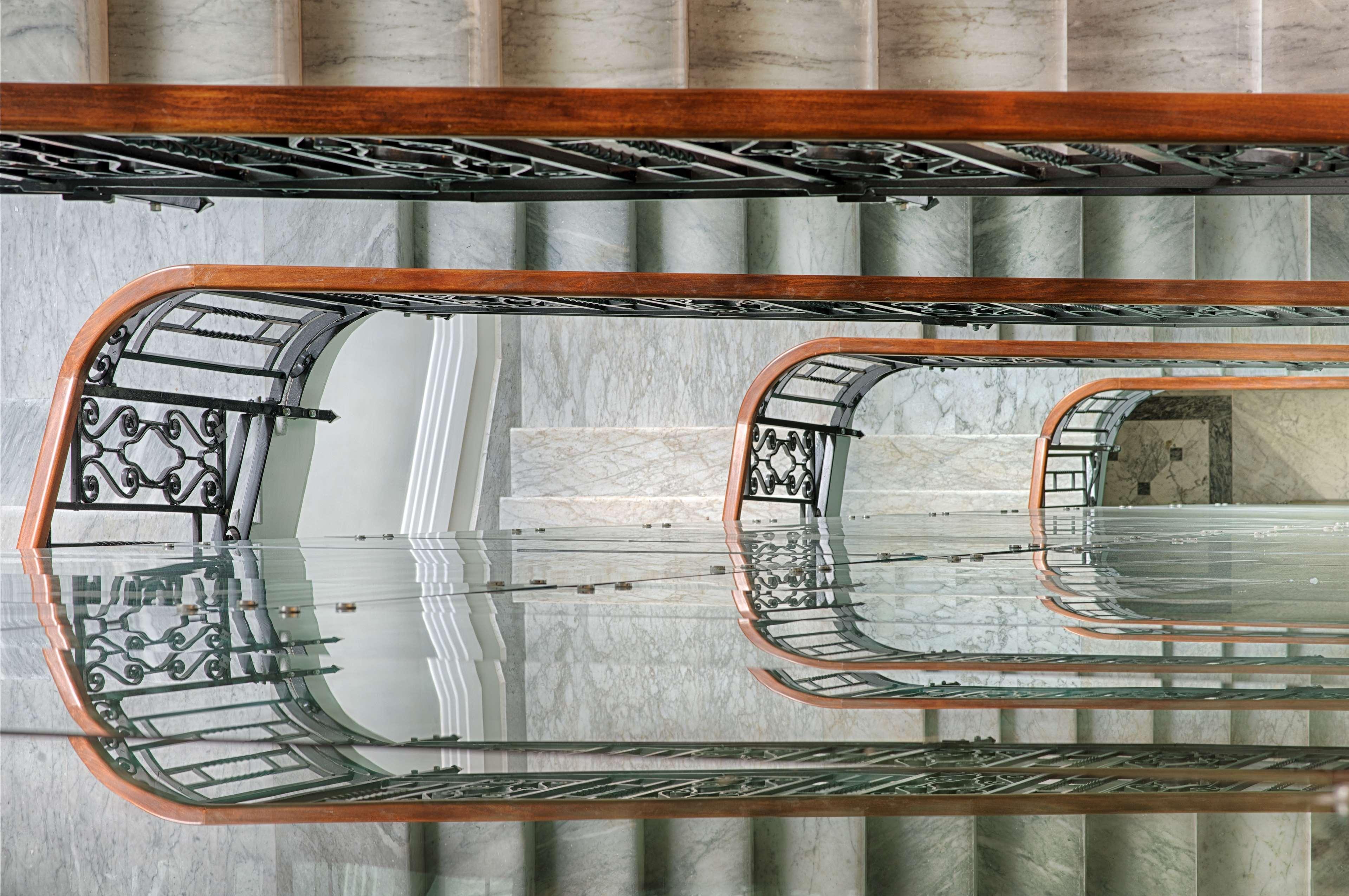 Hotel NH Collection Palazzo Cinquecento Roma Esterno foto The staircase