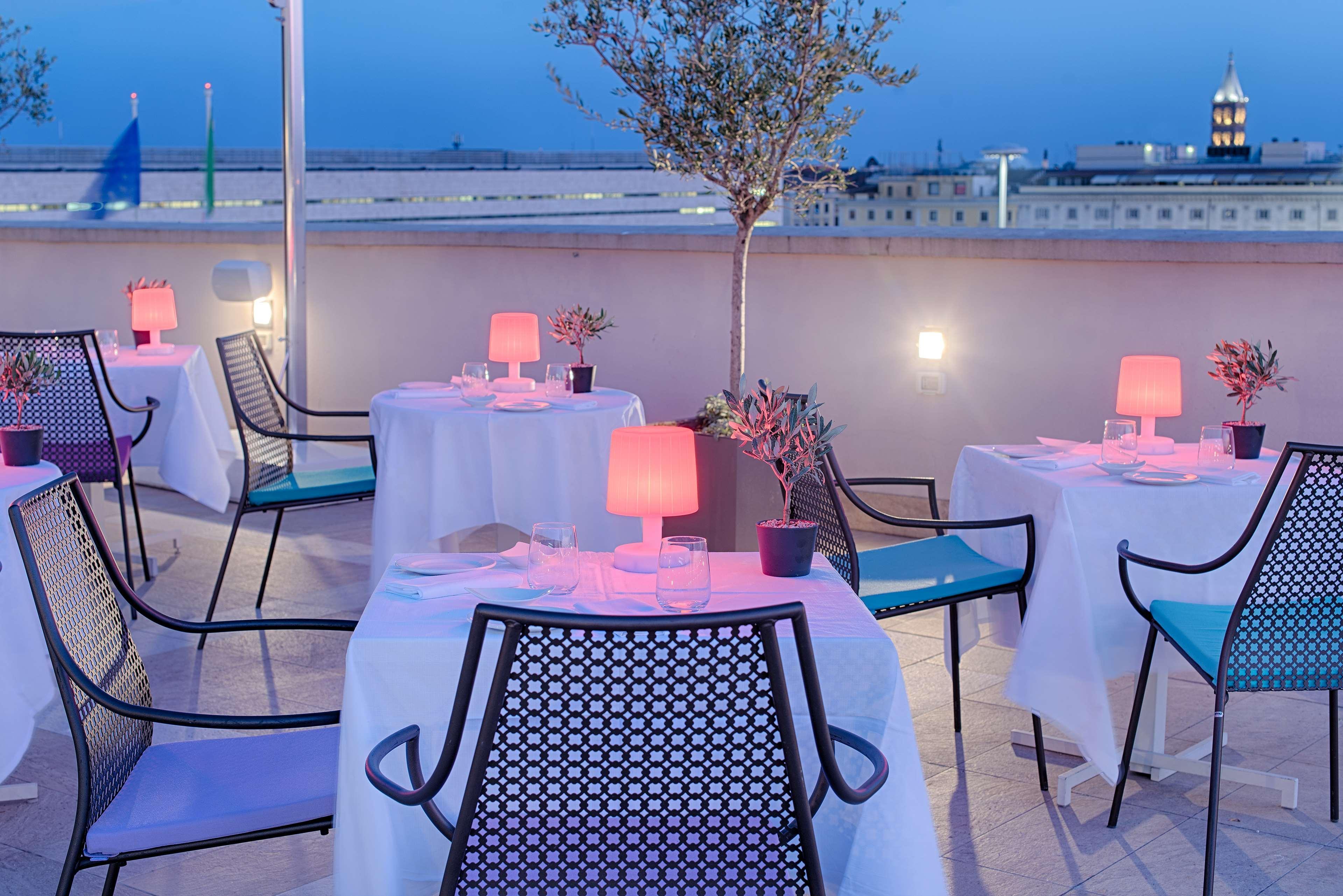 Hotel NH Collection Palazzo Cinquecento Roma Esterno foto The Sky Bar
