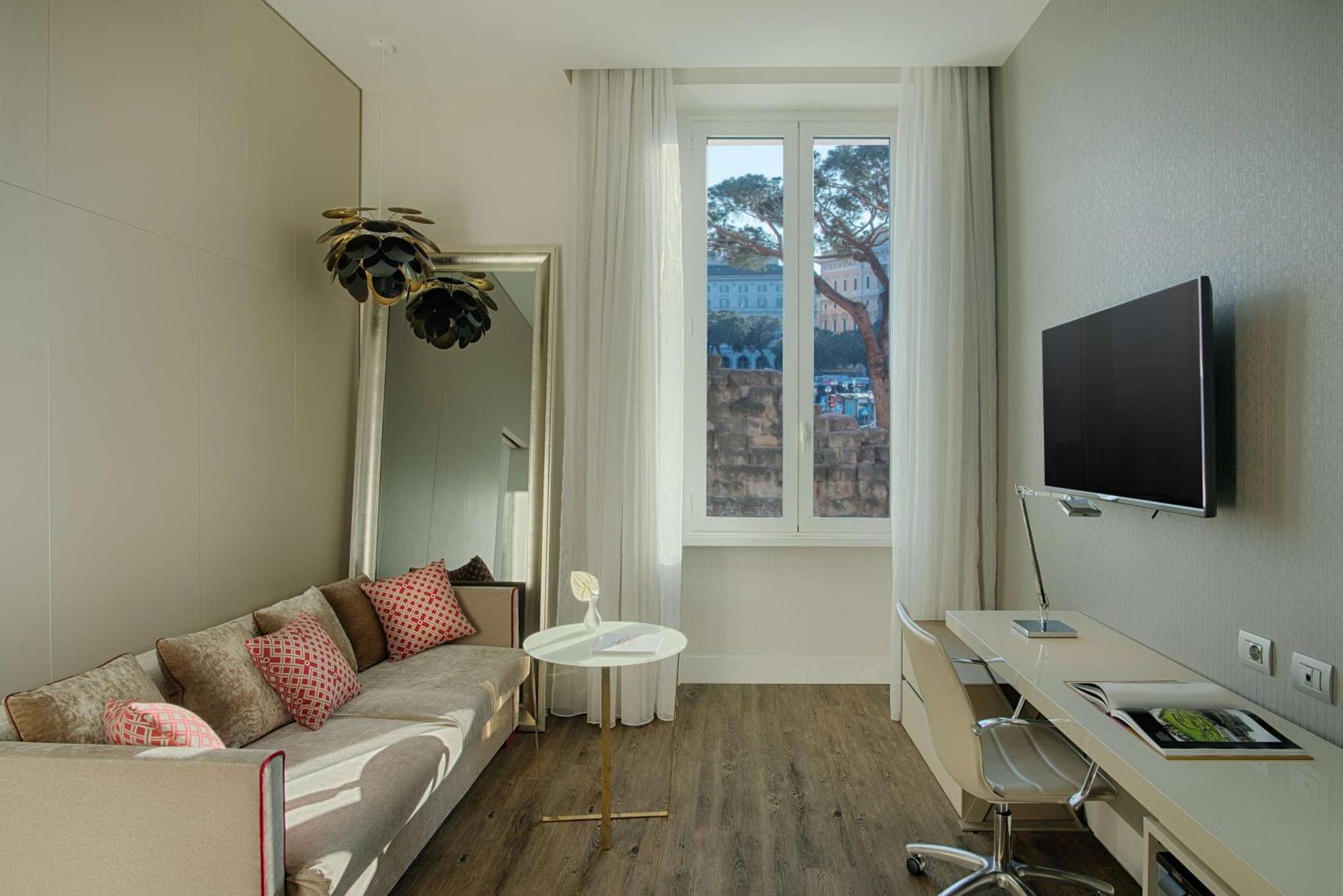 Hotel NH Collection Palazzo Cinquecento Roma Esterno foto A room at the hotel