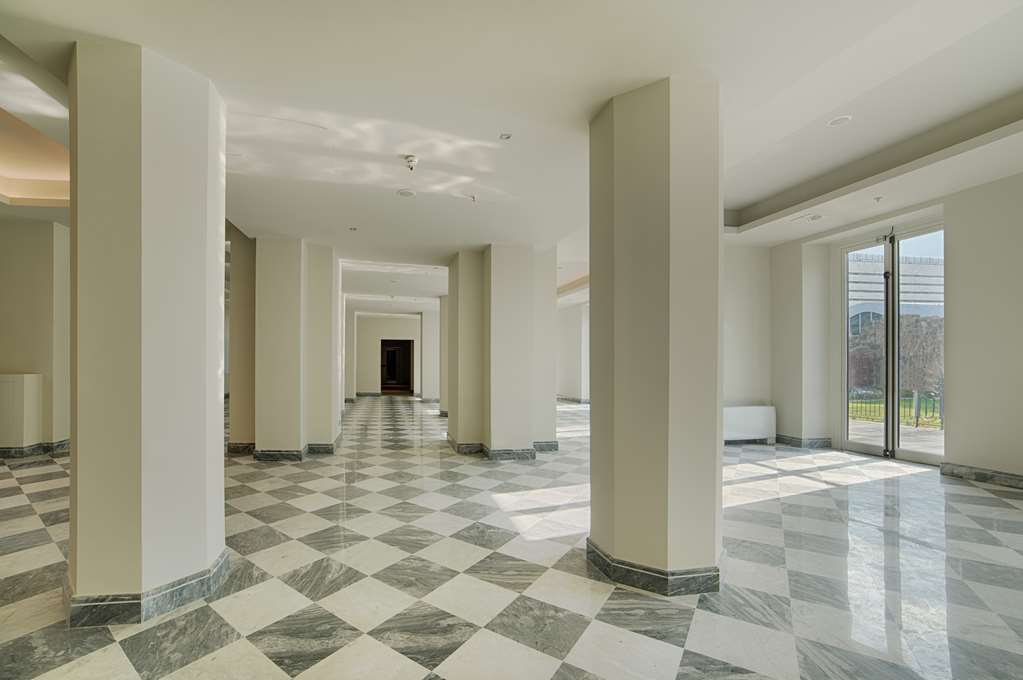 Hotel NH Collection Palazzo Cinquecento Roma Esterno foto Interior of the Embassy